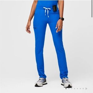 Figs yola skinny scrub pants